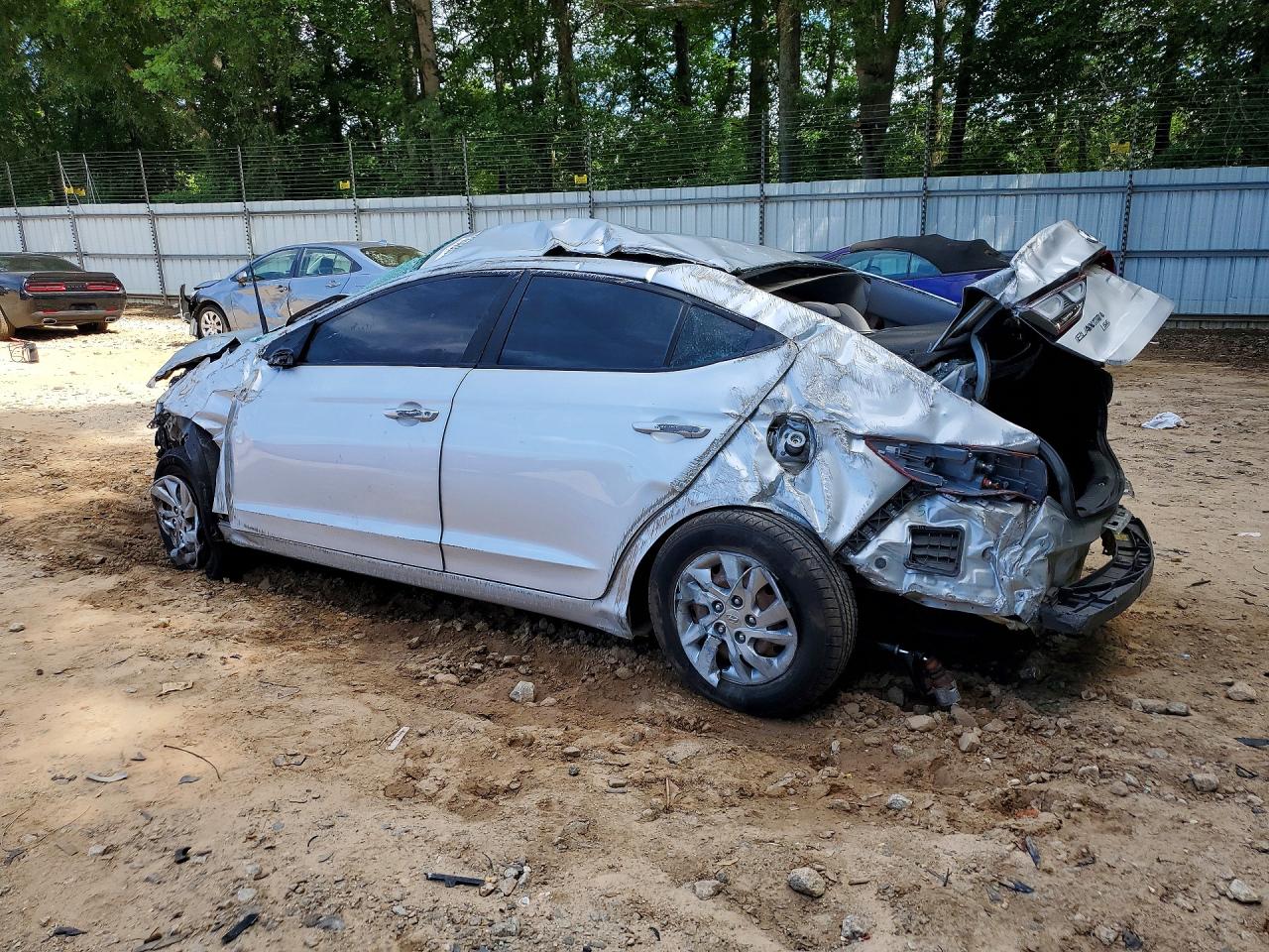 2018 HYUNDAI ELANTRA SE — снимка 2