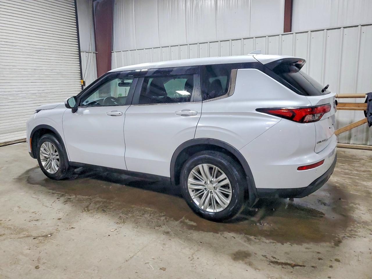 2022 MITSUBISHI OUTLANDER ES — снимка 2
