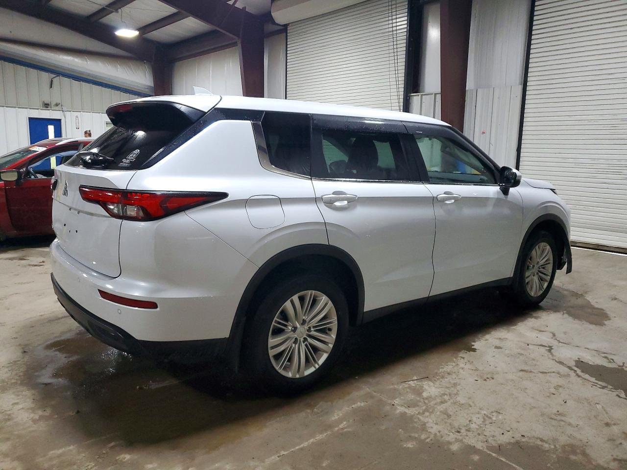 2022 MITSUBISHI OUTLANDER ES — снимка 3