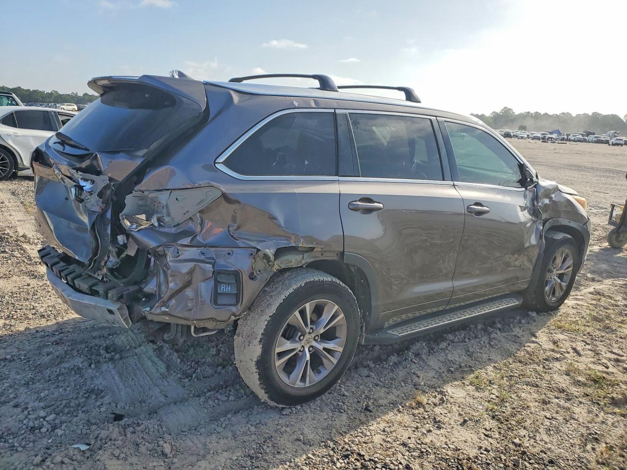 2015 TOYOTA HIGHLANDER XLE — снимка 3