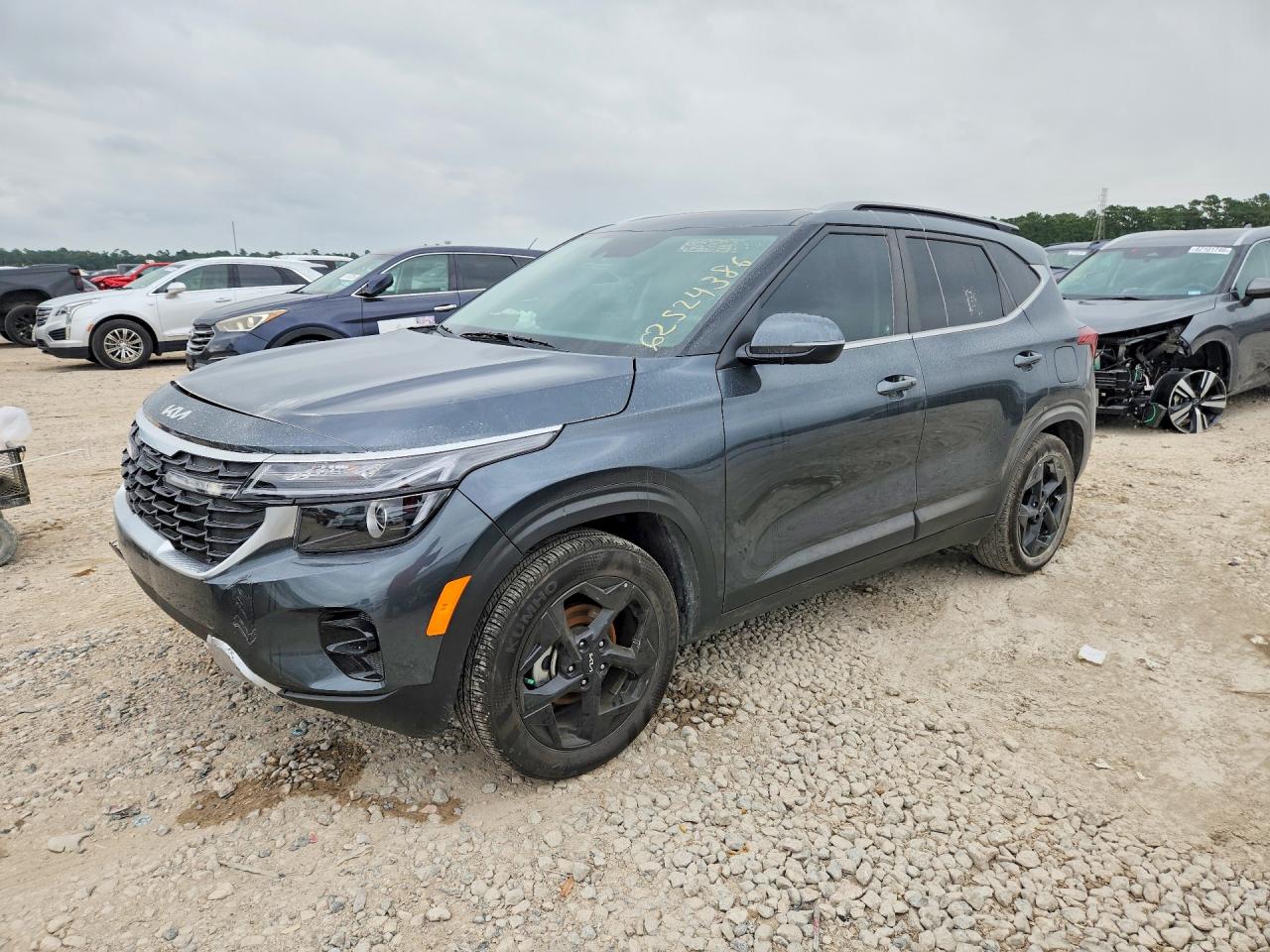 2026 KIA SELTOS EX