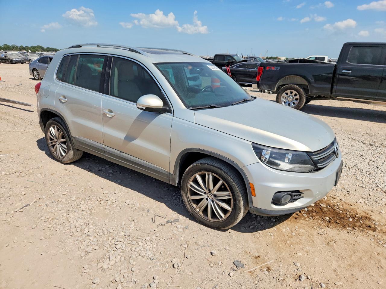 2015 VOLKSWAGEN TIGUAN S — снимка 4