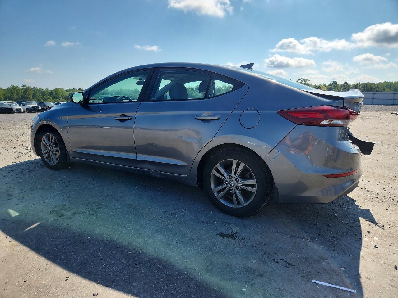 2018 HYUNDAI ELANTRA SEL — снимка 2