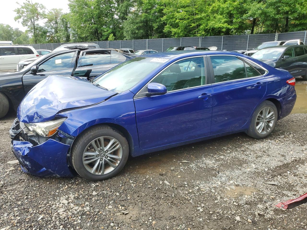 2015 TOYOTA CAMRY SE