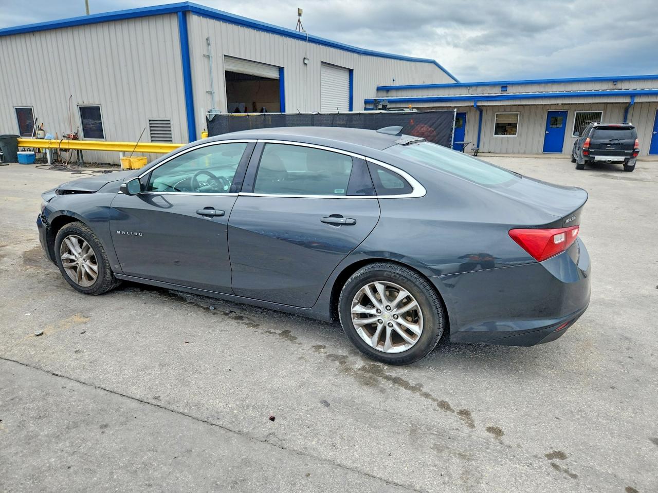 2017 CHEVROLET MALIBU LT — снимка 2