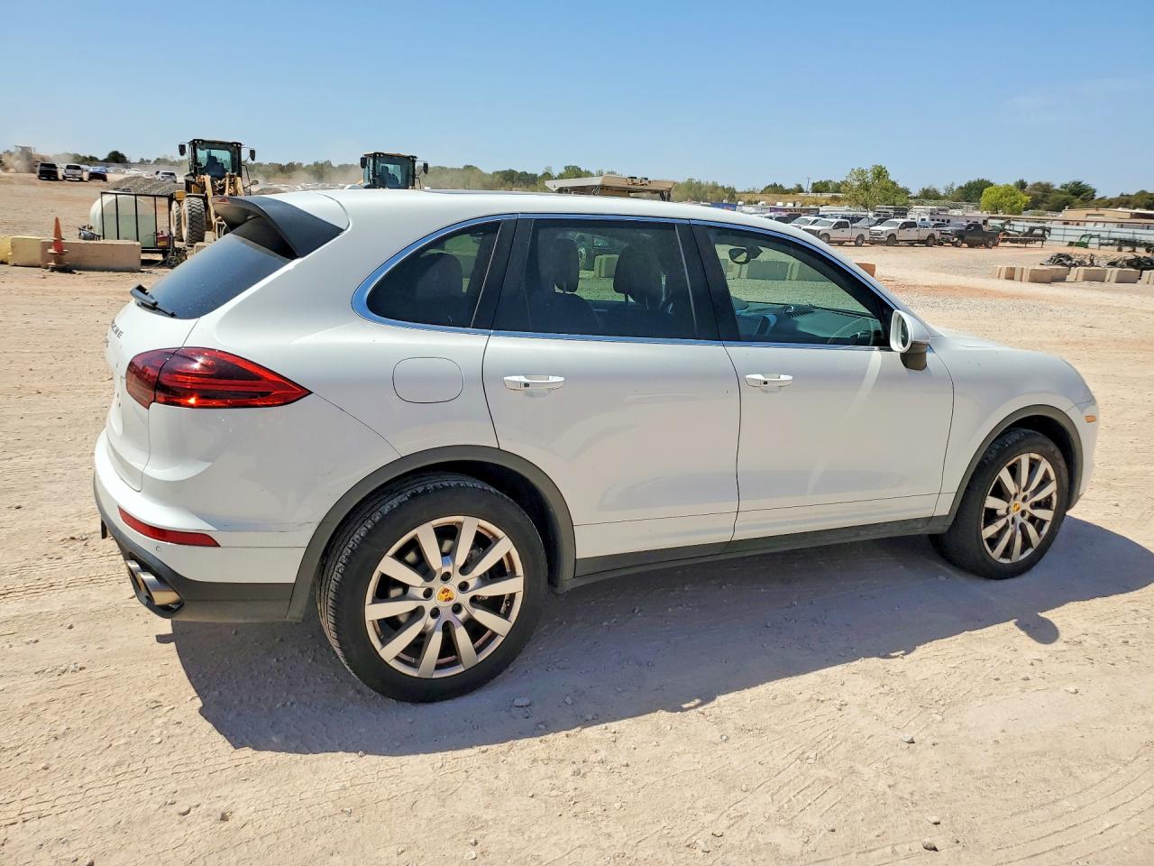2017 PORSCHE CAYENNE S — снимка 3