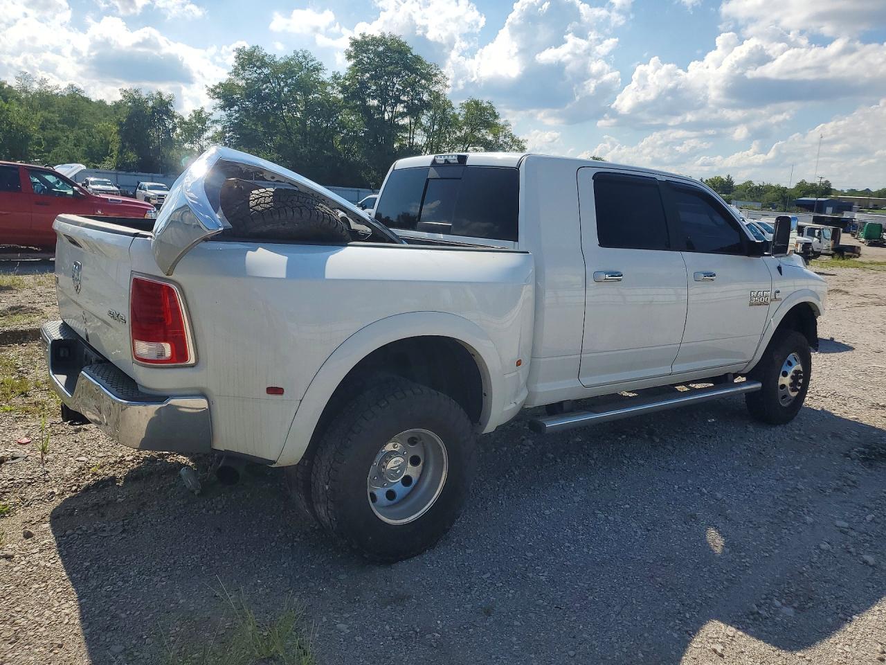 2017 RAM 3500 LARAMIE — снимка 3