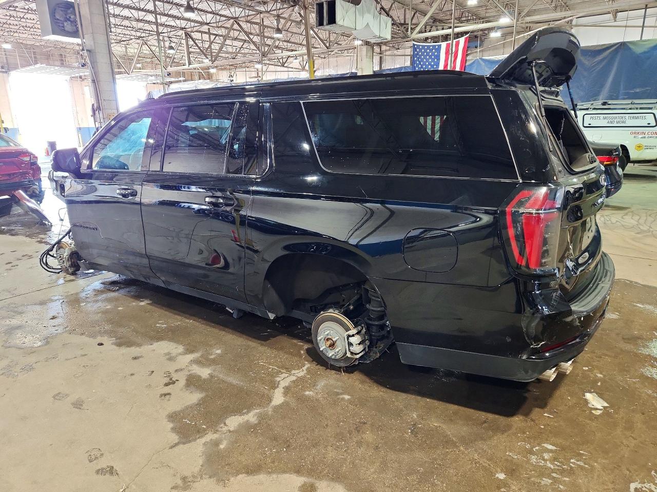 2026 CHEVROLET SUBURBAN K1500 Z71 — снимка 2