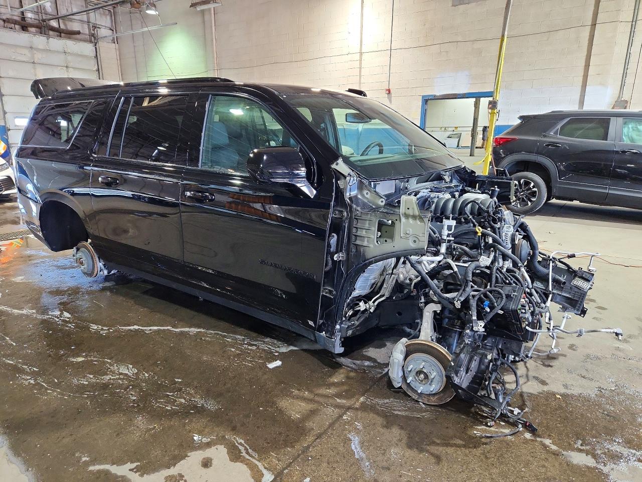 2026 CHEVROLET SUBURBAN K1500 Z71 — снимка 4