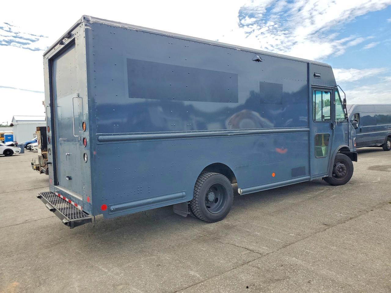 2021 FORD F59 — снимка 3