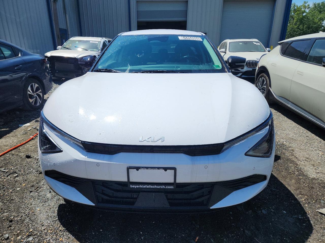 2025 KIA EV6 LIGHT LONG RANGE — photo 5