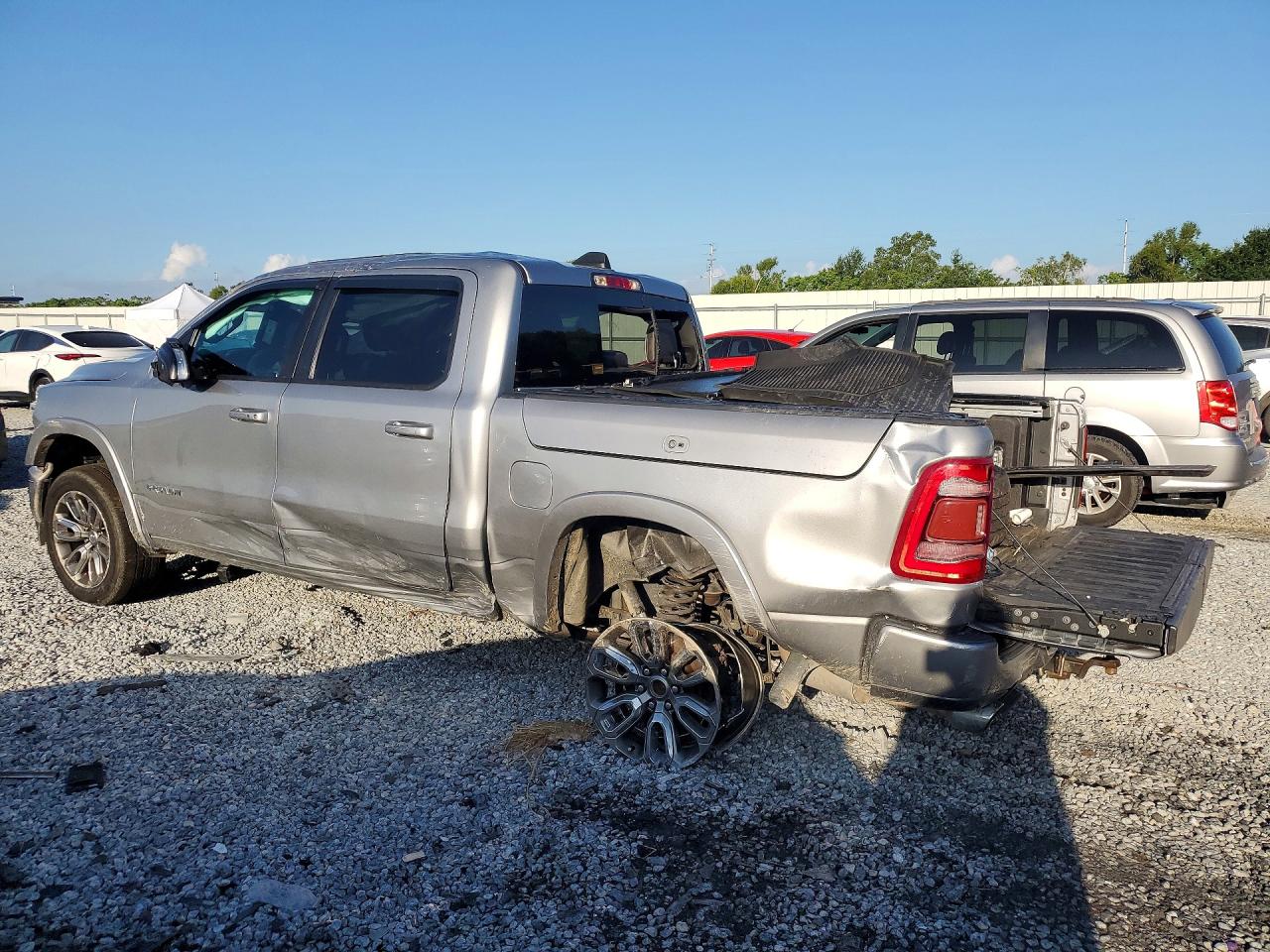 2021 RAM 1500 LARAMIE — снимка 2