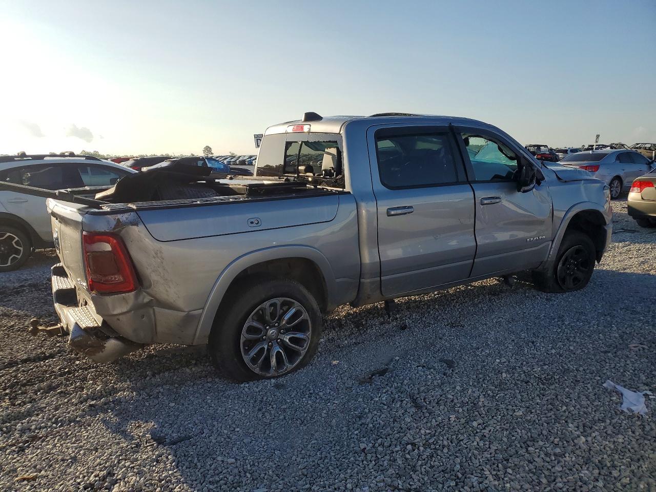 2021 RAM 1500 LARAMIE — снимка 3