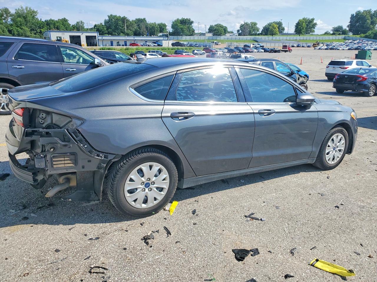 2020 FORD FUSION S — снимка 3