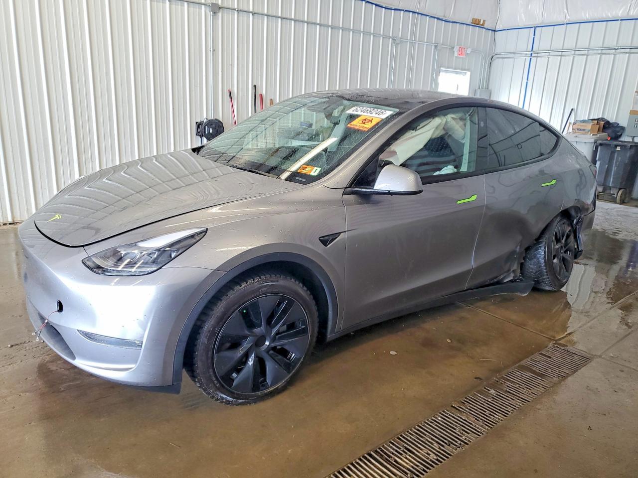 2025 TESLA MODEL Y