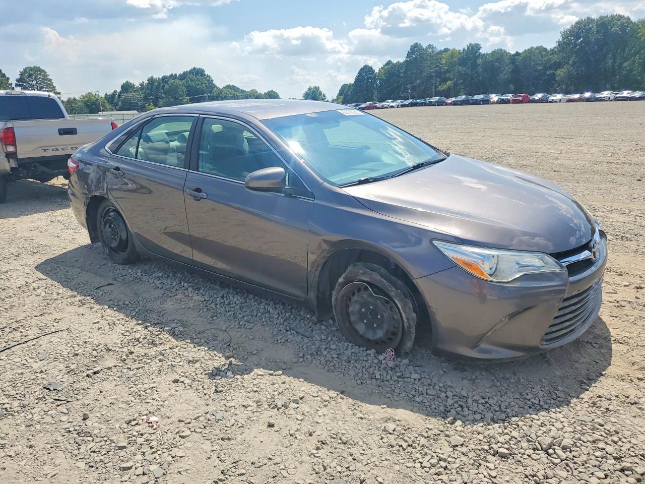 2017 TOYOTA CAMRY LE — снимка 4