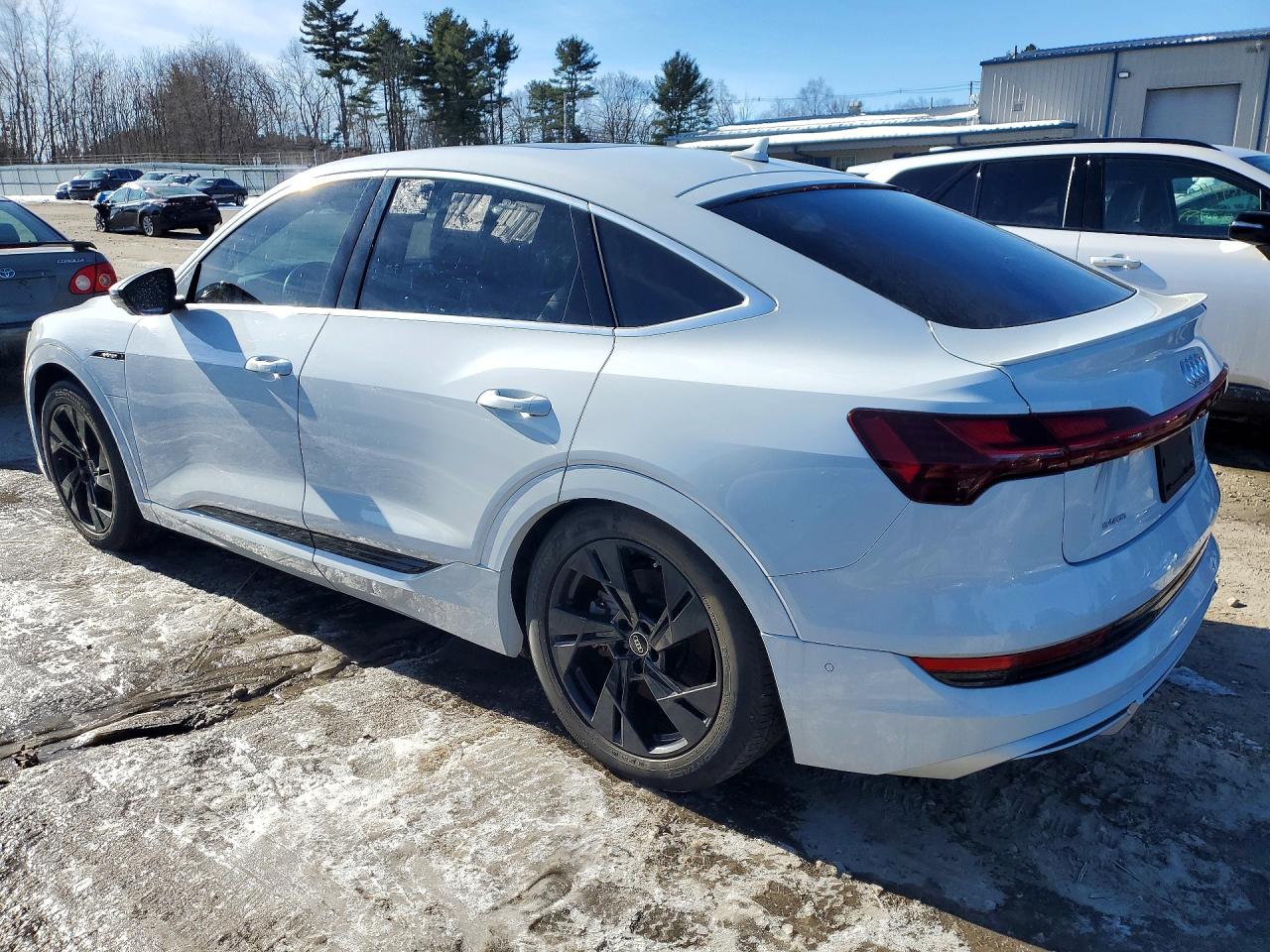 2022 AUDI E-TRON SPORTBACK PRESTIGE — снимка 2