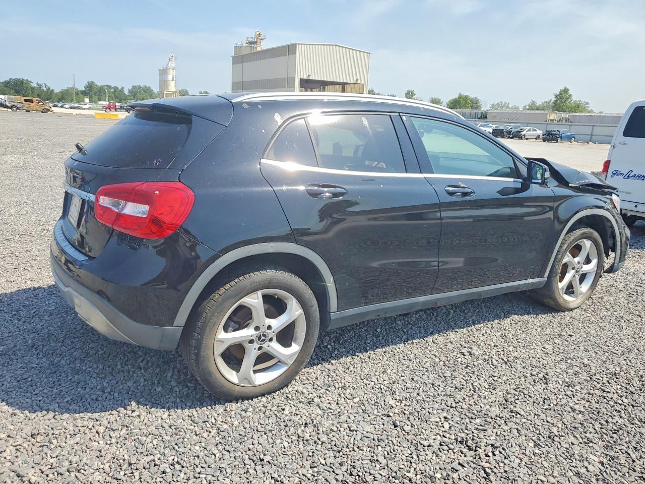 2018 MERCEDES-BENZ GLA 250 — снимка 3