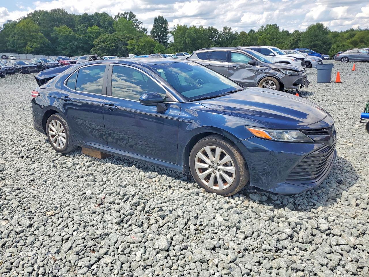 2018 TOYOTA CAMRY LE — снимка 4