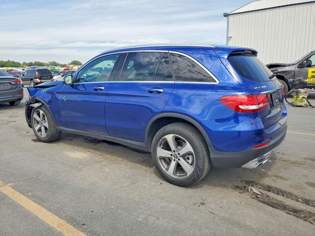 2018 MERCEDES-BENZ GLC 300 — снимка 2