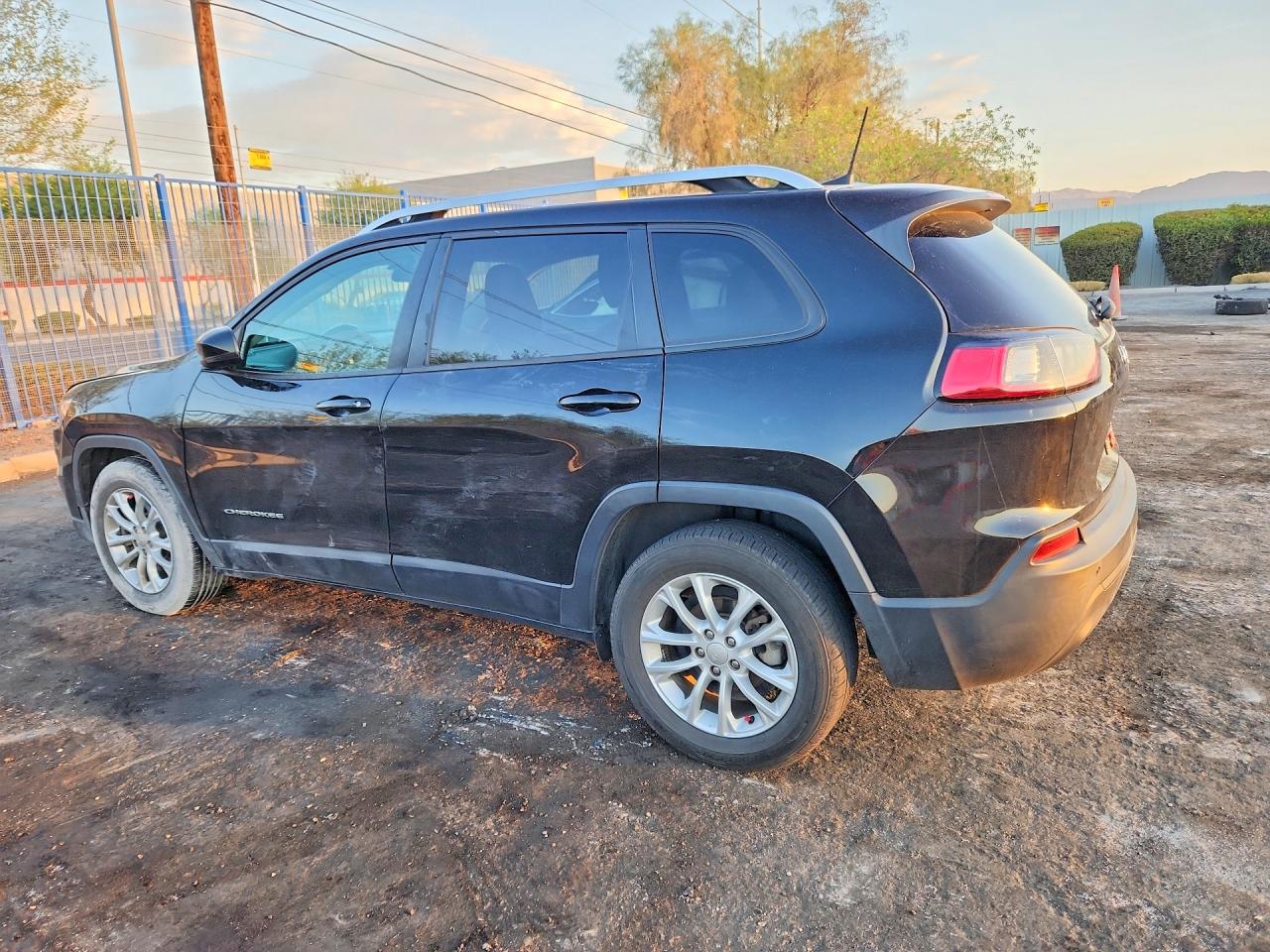 2020 JEEP CHEROKEE LATITUDE — снимка 2