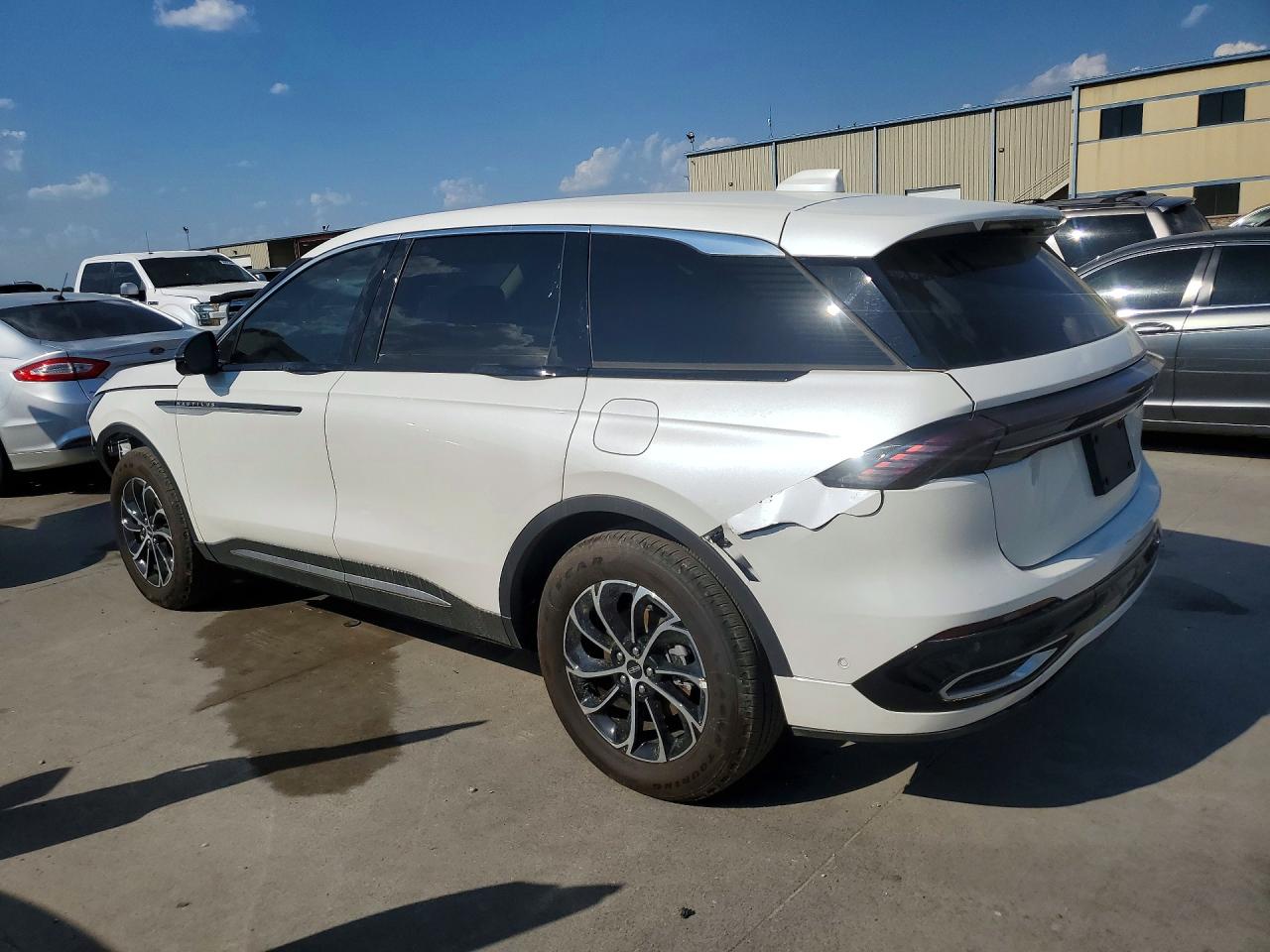2025 LINCOLN NAUTILUS PREMIERE — снимка 2