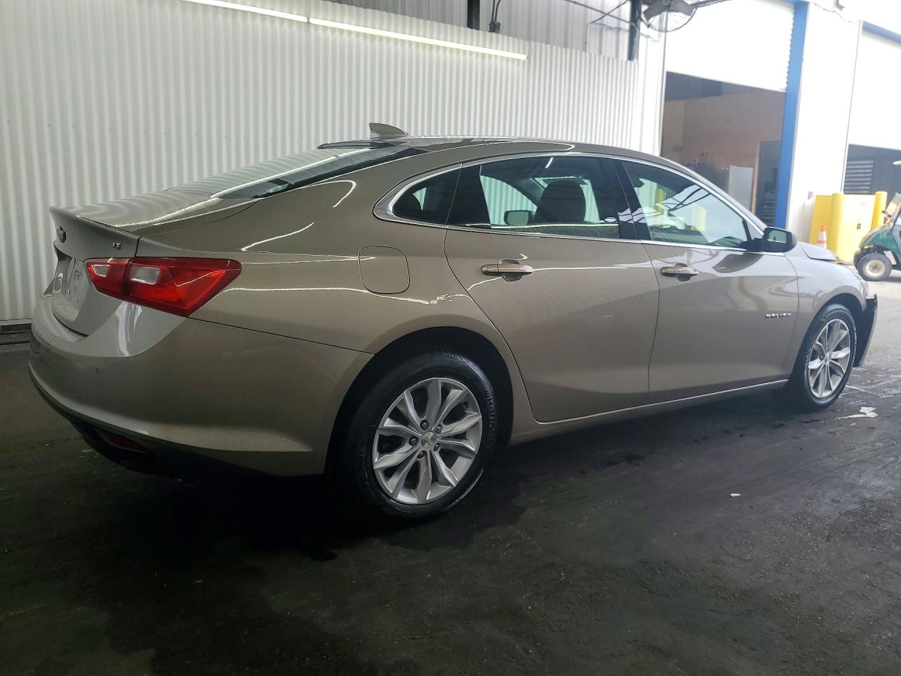 2024 CHEVROLET MALIBU LT — снимка 3