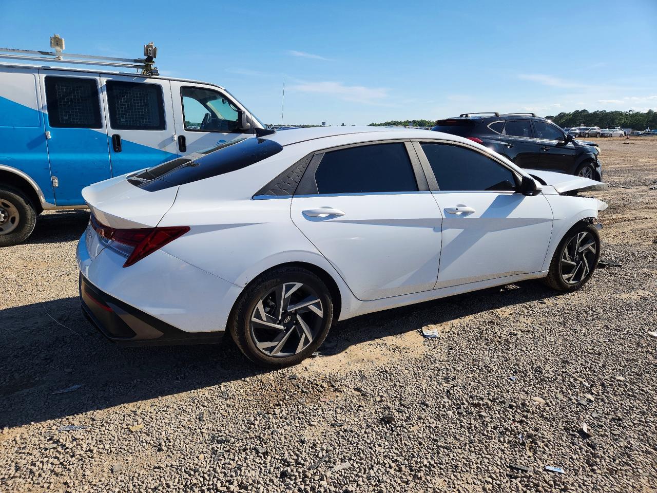 2024 HYUNDAI ELANTRA SEL — снимка 3
