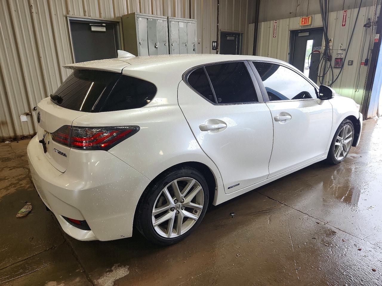 2015 LEXUS CT 200 — снимка 3