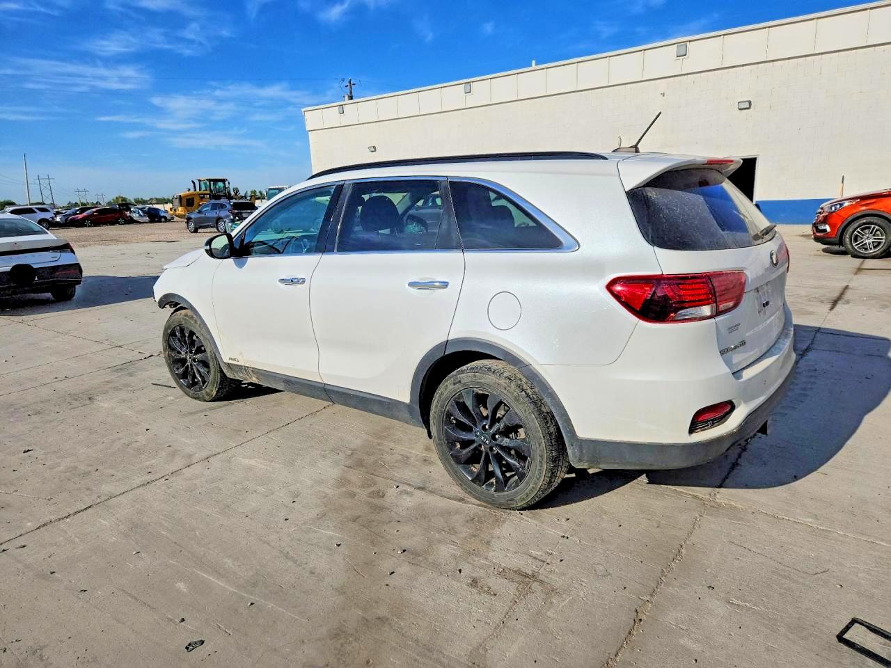 2020 KIA SORENTO S — снимка 2