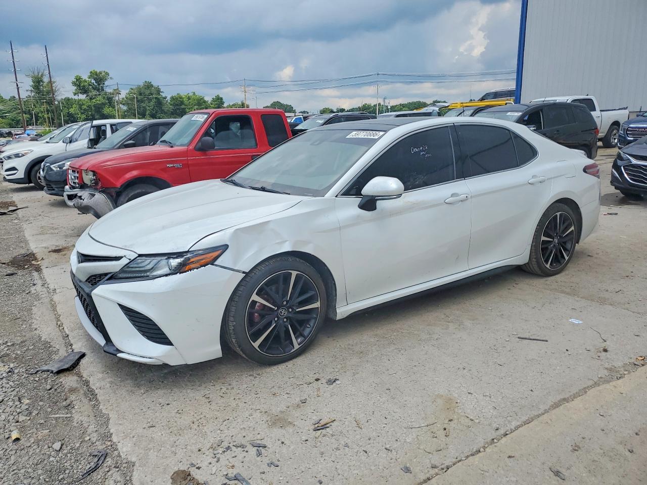 2019 TOYOTA CAMRY