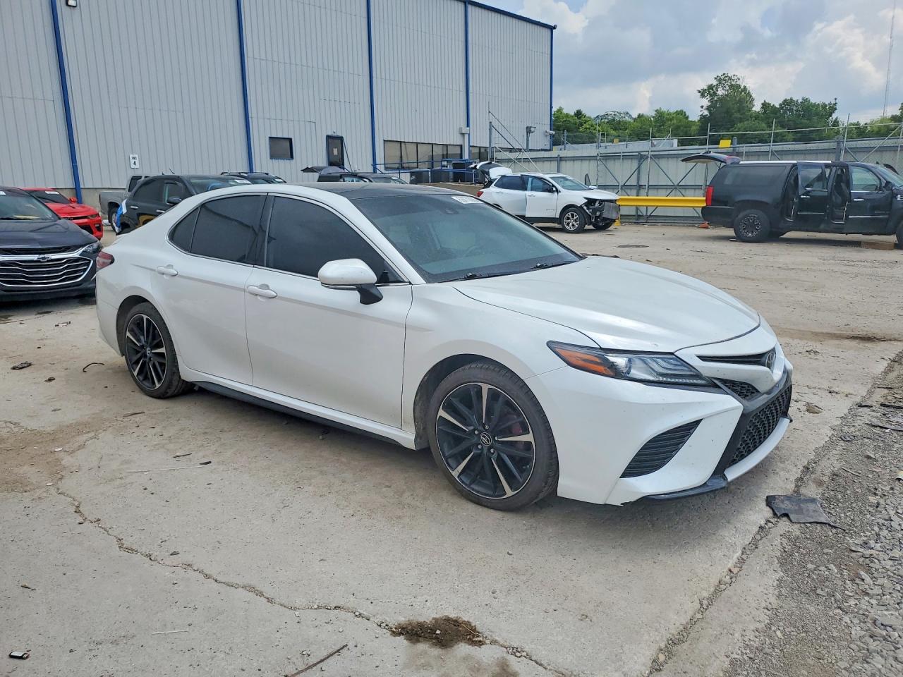 2019 TOYOTA CAMRY — снимка 4