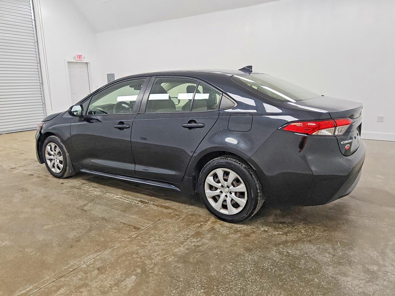 2021 TOYOTA COROLLA LE — снимка 2