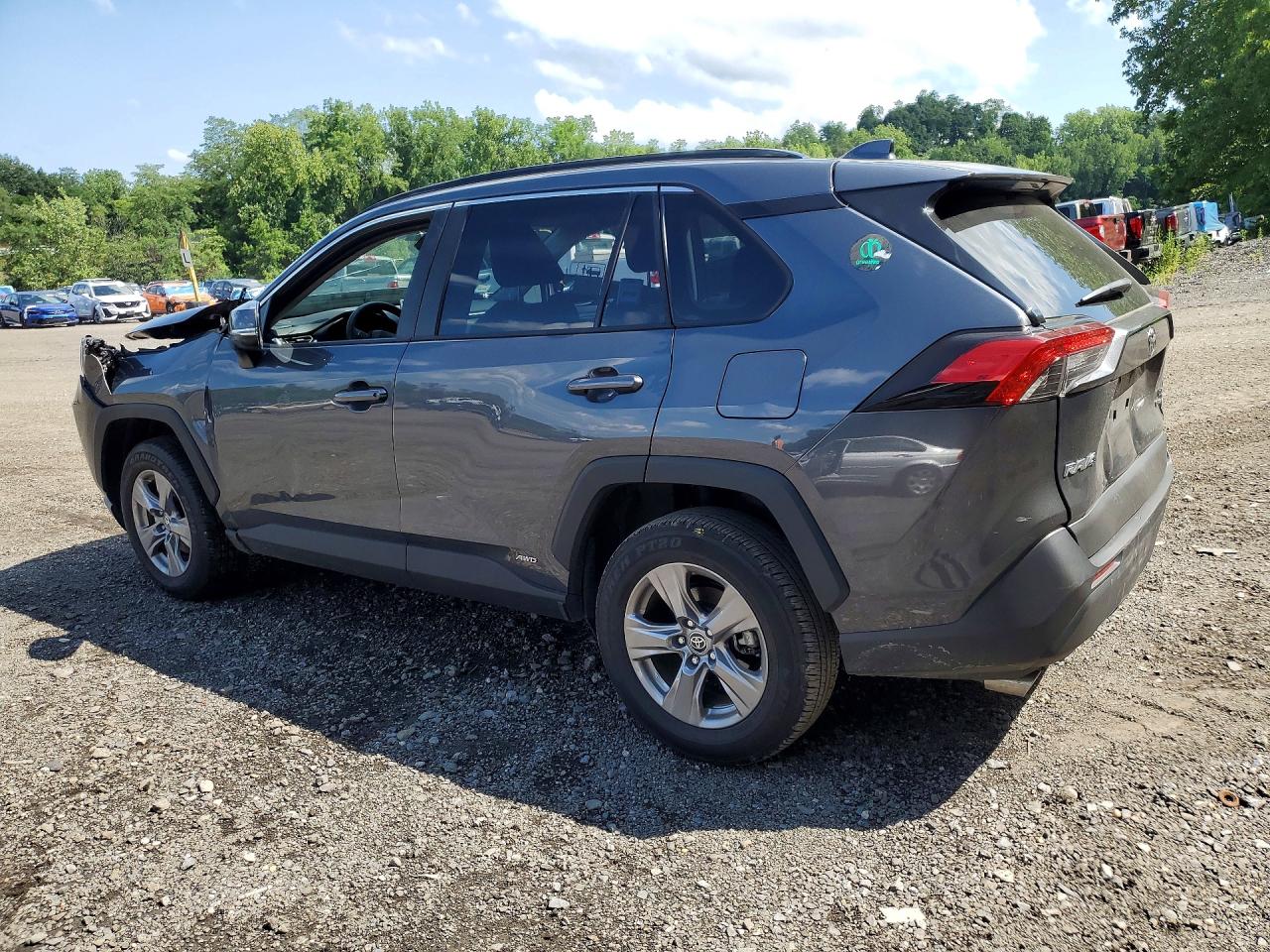2025 TOYOTA RAV4 LE — снимка 2