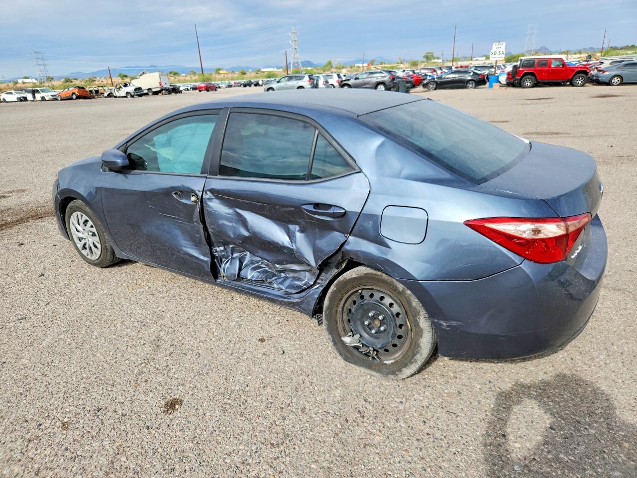2018 TOYOTA COROLLA LE — снимка 2