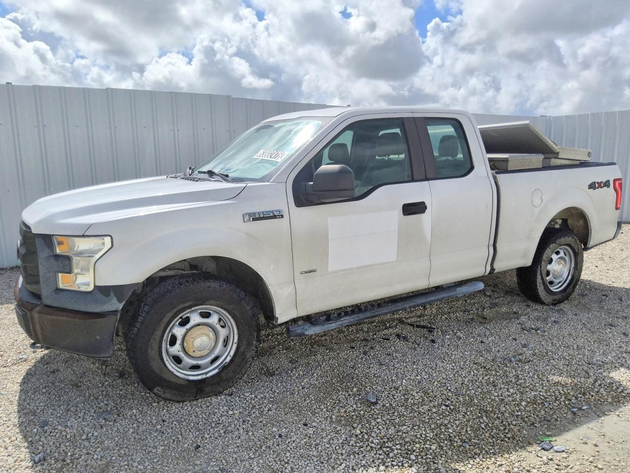 2017 FORD F150 SUPER CAB