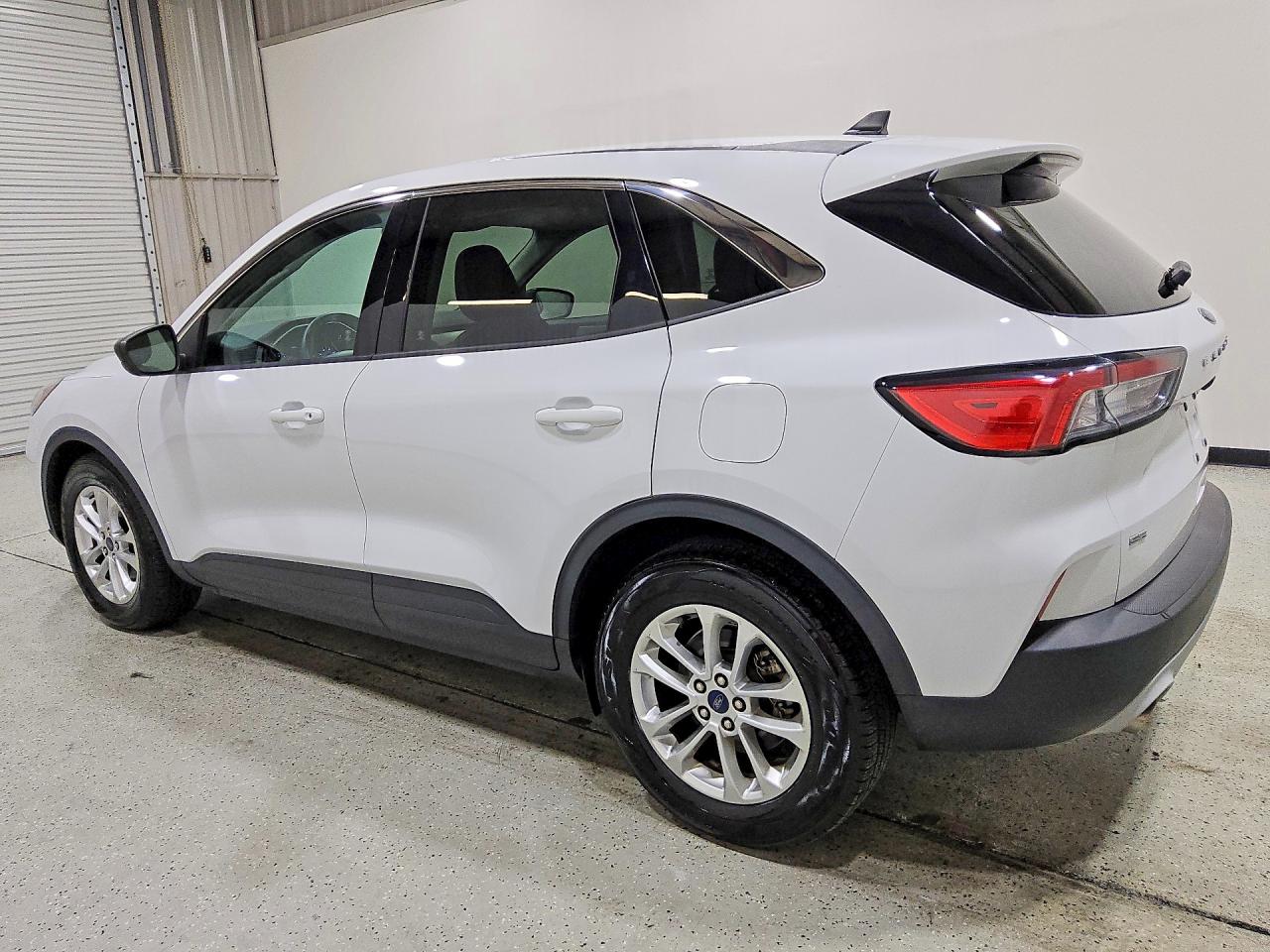 2022 FORD ESCAPE SE — снимка 2