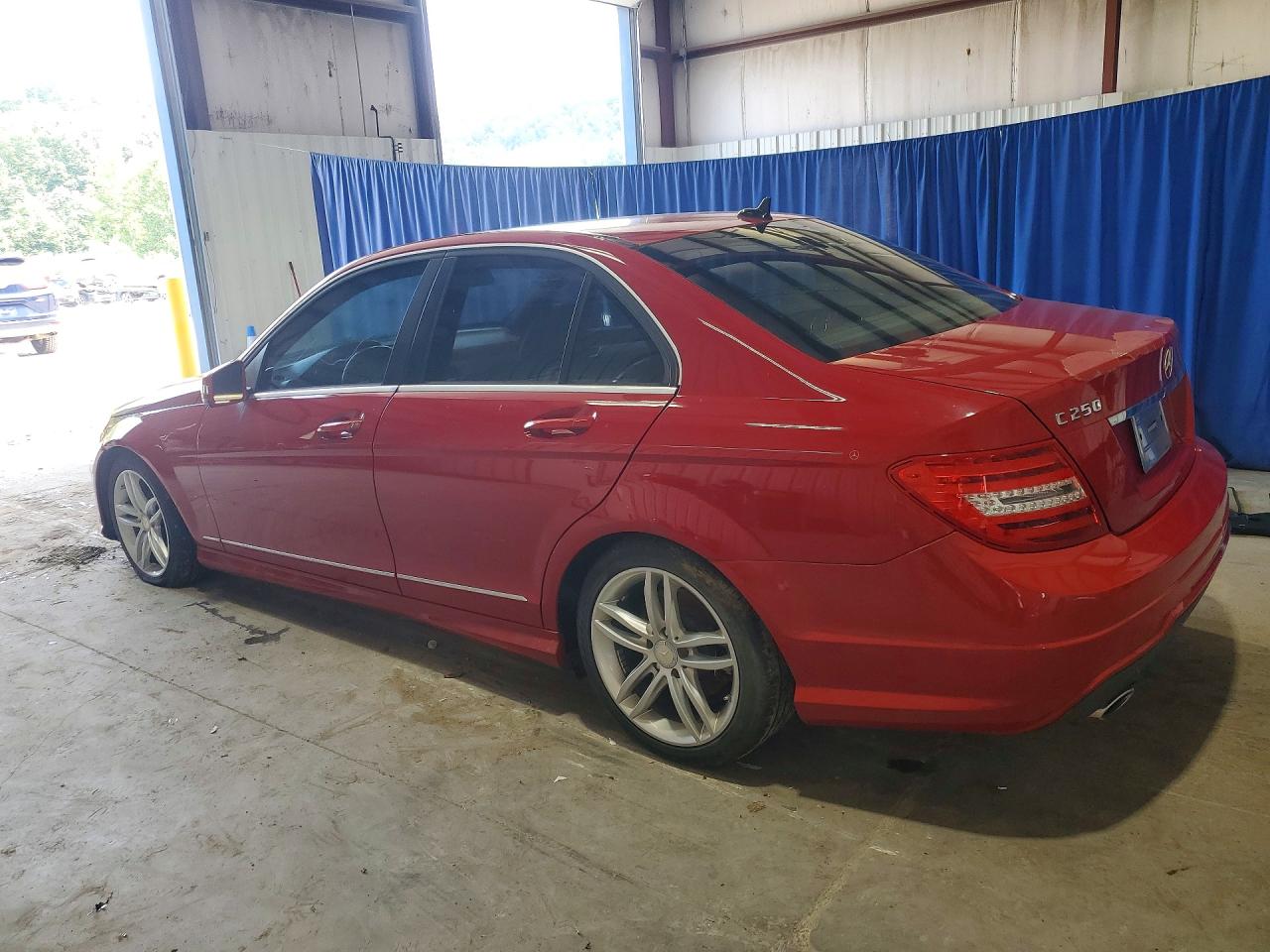 2013 MERCEDES-BENZ C 250 — снимка 2