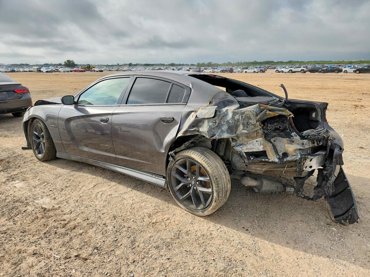 2022 DODGE CHARGER R — снимка 2