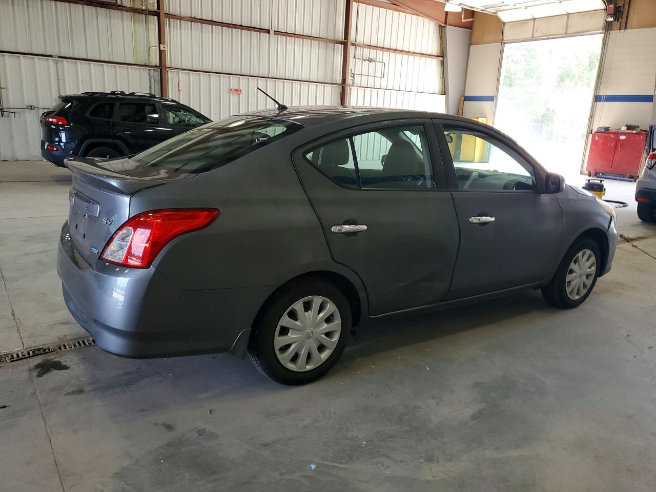 2016 NISSAN VERSA 1.6 SV — снимка 3