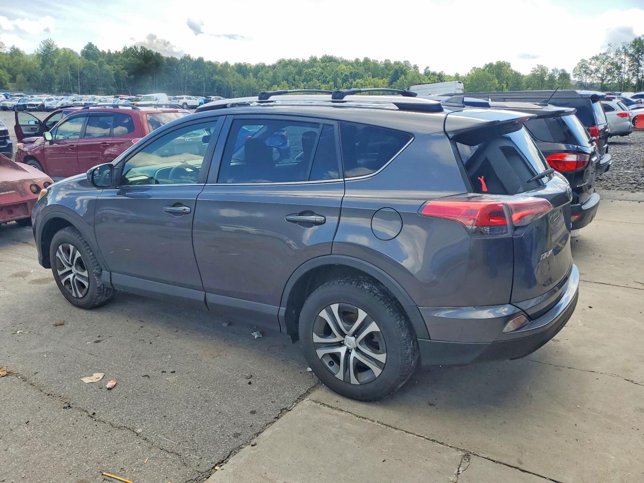 2016 TOYOTA RAV4 LE — снимка 2