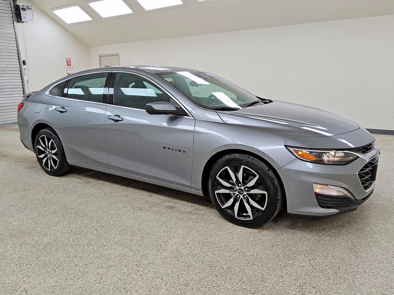 2025 CHEVROLET MALIBU — снимка 4
