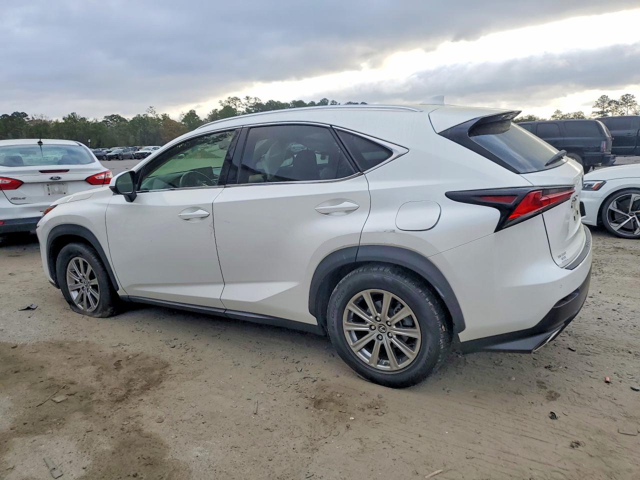 2021 LEXUS NX 300 BASE — снимка 2