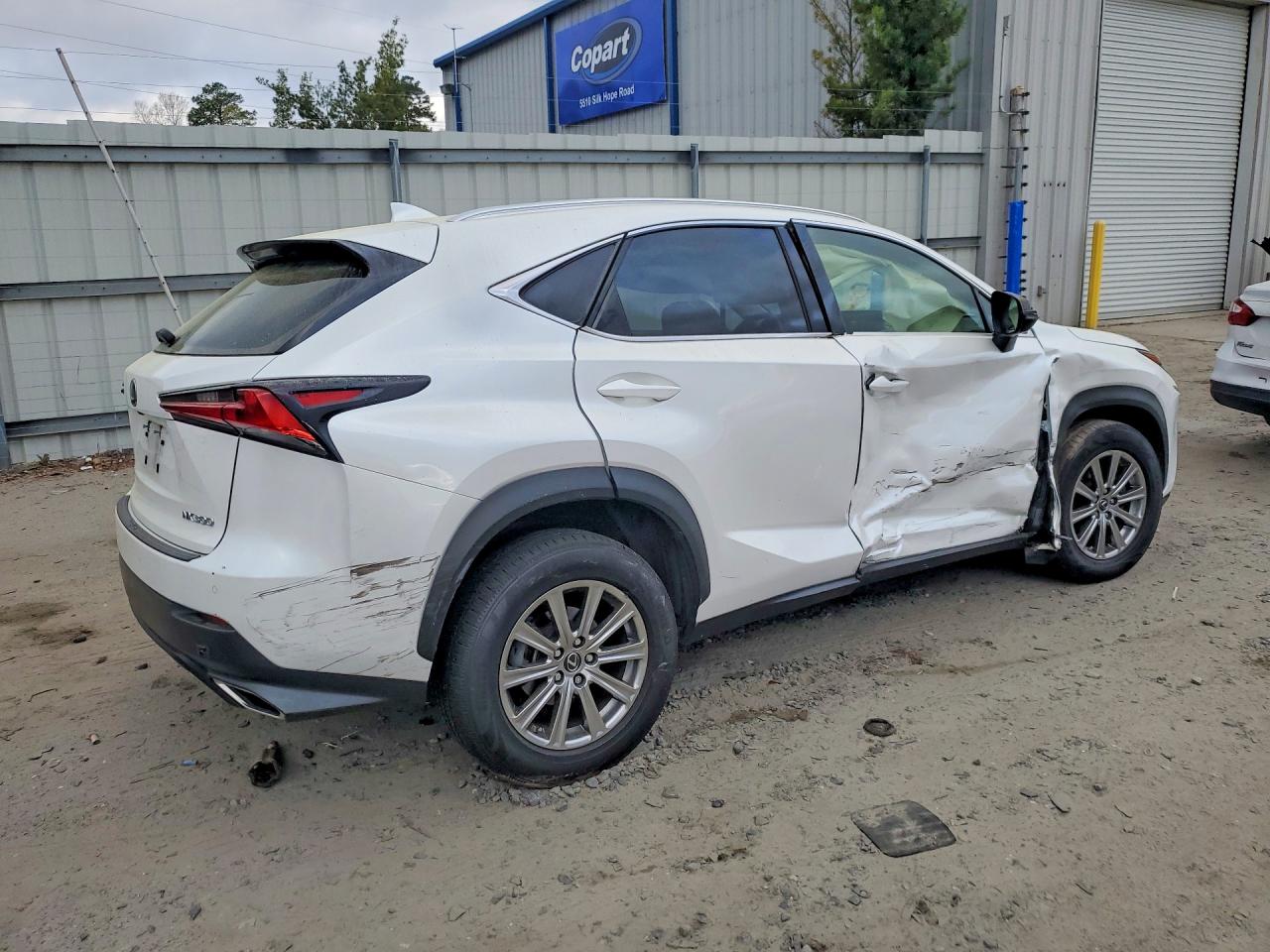 2021 LEXUS NX 300 BASE — снимка 3