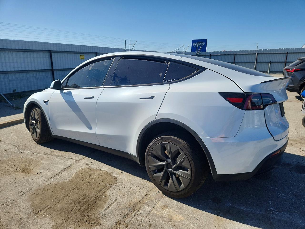 2024 TESLA MODEL Y — снимка 2