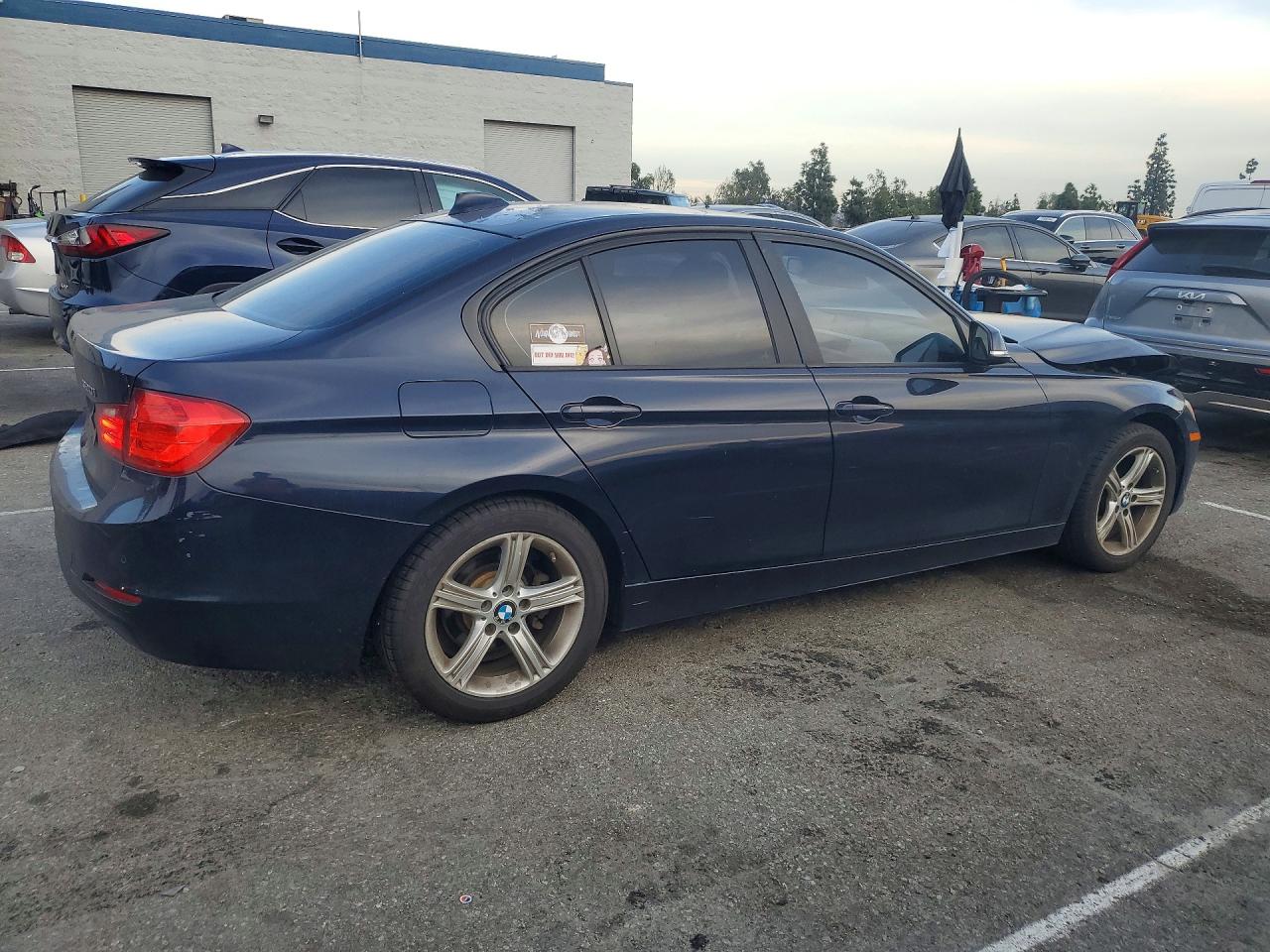 2014 BMW 320 I XDRIVE — снимка 3