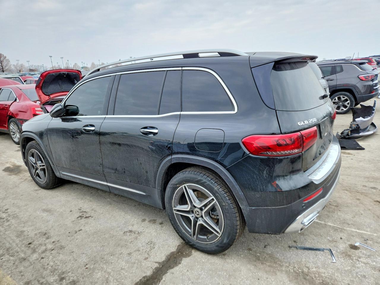 2020 MERCEDES-BENZ GLB 250 4MATIC — снимка 2
