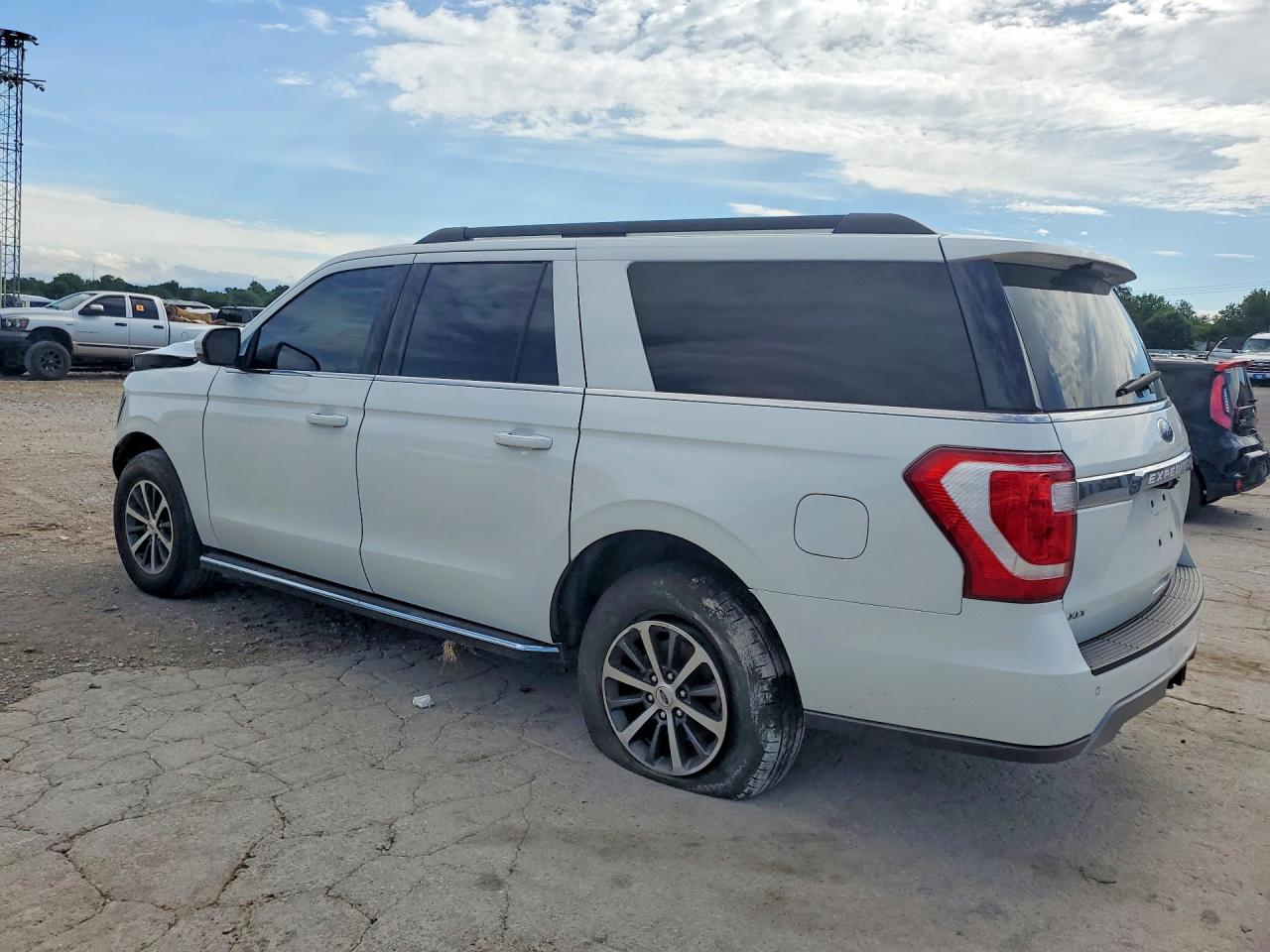 2021 FORD EXPEDITION MAX XLT — снимка 2