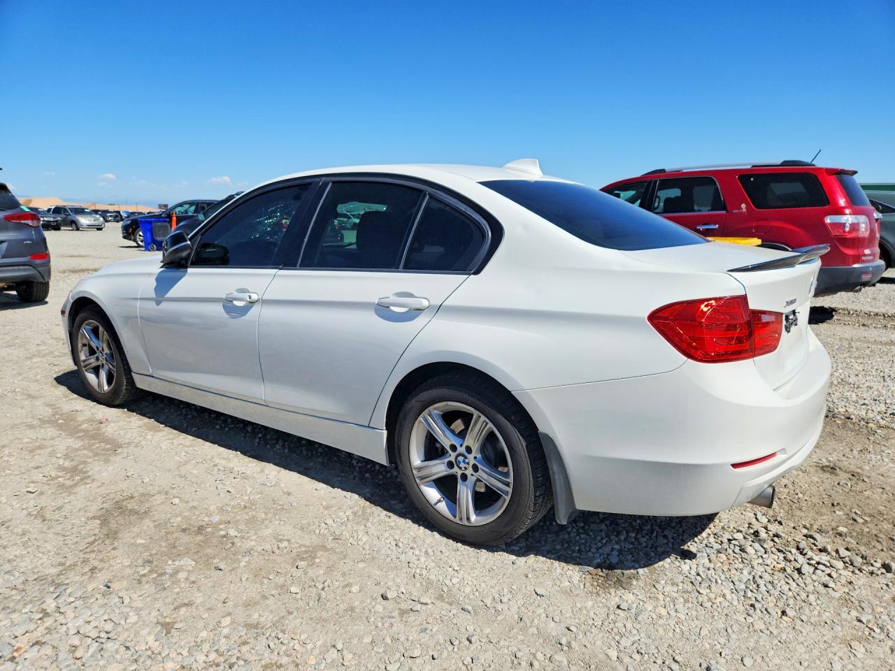 2015 BMW 320 I XDRIVE — снимка 2