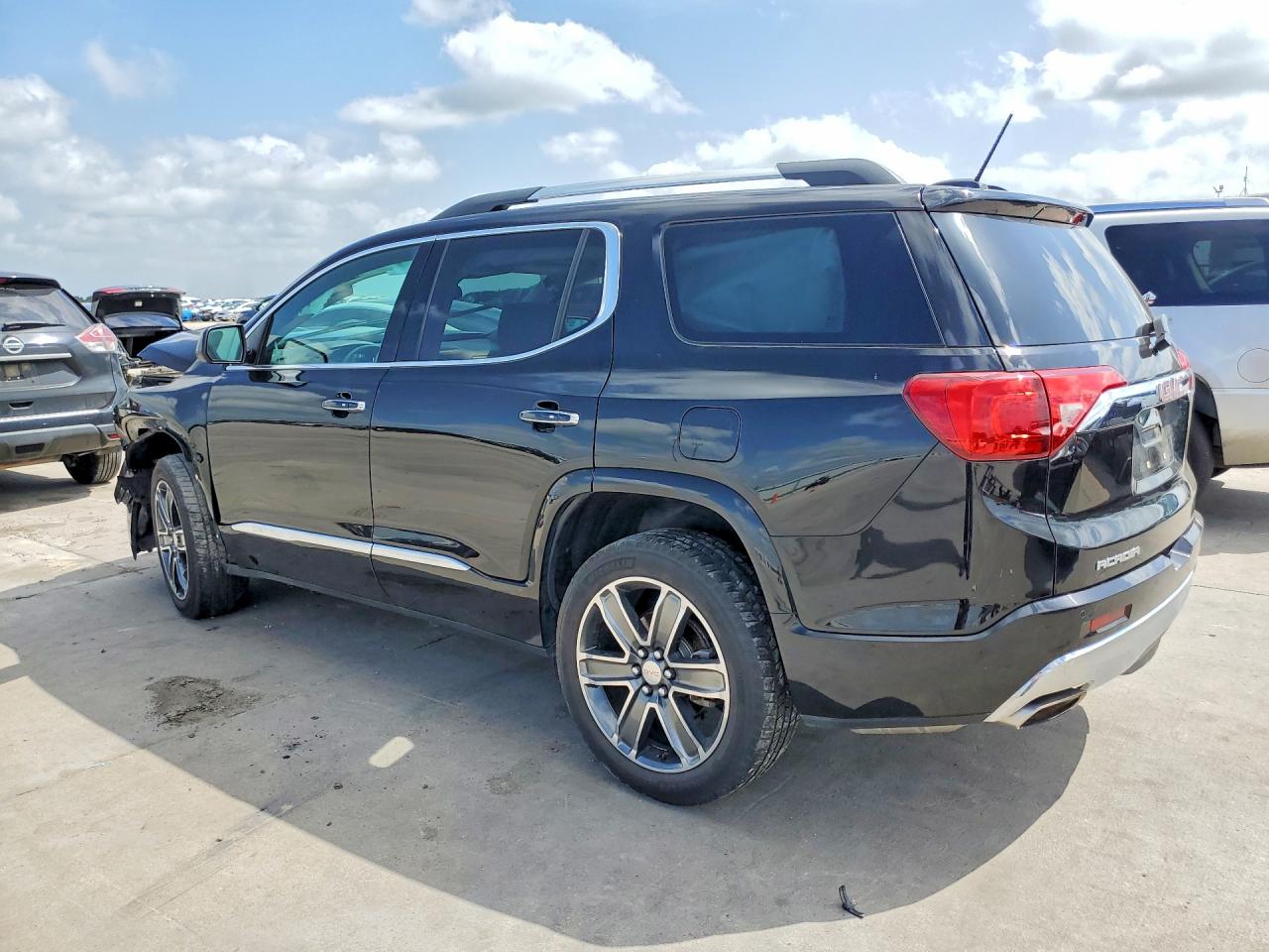 2017 GMC ACADIA DENALI — снимка 2